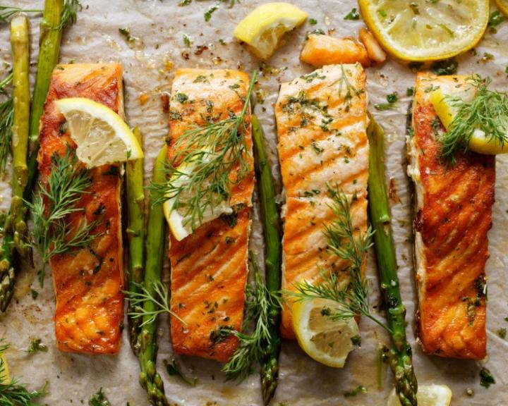 An easy sheet pan dinner of salmon and asparagus for diabetic friendly diet