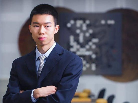 午夜精品一区二区三区免费视频