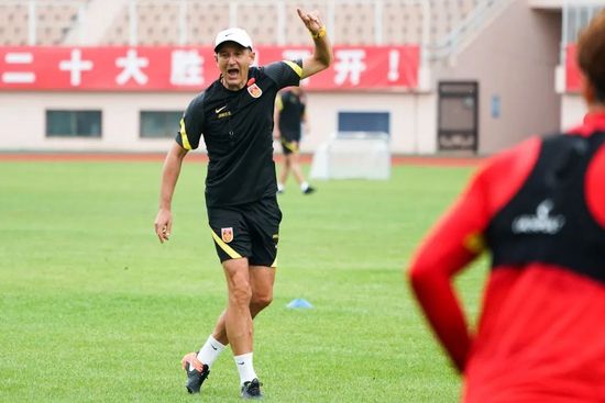 日本午夜一级特黄毛片