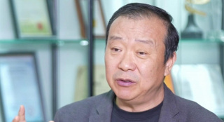 《办公室高潮秘书
